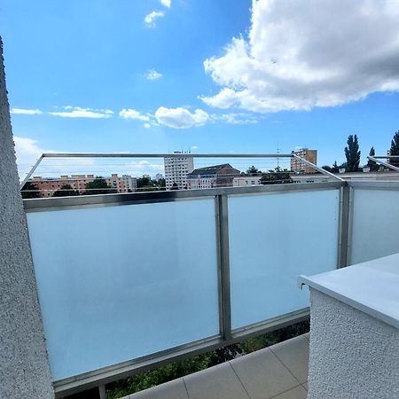 Beautiful Apartment Near The City Center Košice Exterior foto