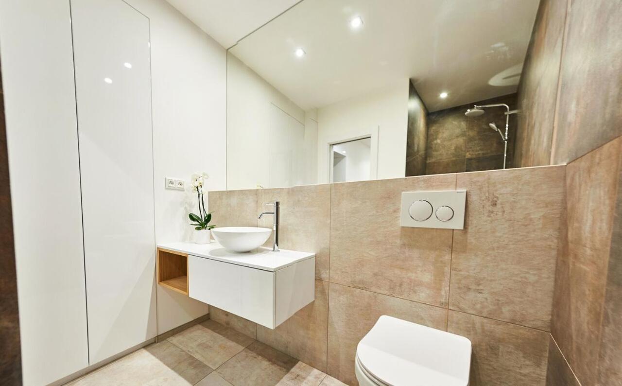 Beautiful Apartment Near The City Center Košice Exterior foto